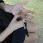 Para algunos estudiantes esto puede ser un juego, pero lo que se pone en juego son sus conocimientos, pues no aprende.