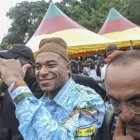 Mbappé estuvo en el pueblo natal de su padre y movilizó a decenas de miembros de la seguridad privada, policías y militares.