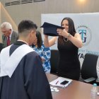 Andrea Montalvo, titular de la Senescyt en ceremonio de graduación del programa GraduaTec.