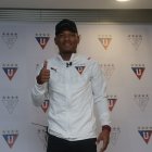 Jefferson Valverde ya se vistió de blanco y está listo para integrarse a las prácticas de Liga de Quito.