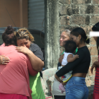 Familiares de Roberto Carlos Vergara Buenaño lloraban desconsolados la forma trágica en que acabaron con su vida