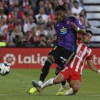 Gonzalo Plata descendió con el Real Valladolid a la Segunda División de España.