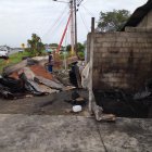 En cuestión de 10 minutos el fuego consumió todo lo que había en la vulcanizadora.