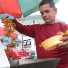 Néstor Asencio el duro del chaulafán de la entrada de la 8 al norte de Guayaquil.