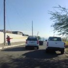 Al hombre lo encontraron tirado en la calle.