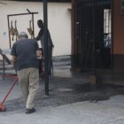 La mañana de este sábado, en el sitio en donde quedó el cadáver se realizó una limpieza.