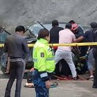 Bomberos acudieron al sitio para levantar indicios.