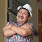 No admite con exactitud cuántos compromisos ha tenido. Solo dice “obviemos eso” cuando se le toca el tema. Tiene cinco hijos, los que ha educado y ya son profesionales.