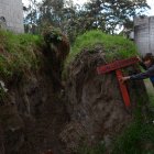Además de la vigilancia, los vecinos optaron por colocar letreros para que los transeúntes no destruyan la quebrada.