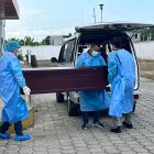 Los cuerpos fueron retirados del Centro Forense y llevados al barrio El Vergel para el funeral.