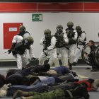 Dentro de la estación se simuló un ataque con toma de rehenes.