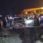 La noche del sábado 5 de agosto, los  bomberos fueron alertados de un carro incinerado. Dentro había un cuerpo.