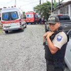 Los tres cuerpos quedaron en medio de la calle, donde estaban libando.