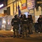 En el sector norte de la Capital, en las calles Gaspar de Villaroel y Amazonas el candidato a la presidencia Fernando Villavicencio sufre un atentado contra su vida.