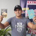 Luis indica que los premios van para sus padres. Y le fascina que los suscriptores sean ‘mimados’ en la promoción.