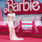 Fotografía de archivo, tomada el pasado 12 de julio, en la que se registró a la actriz australiana Margot Robbie, durante la premier de la película 'Barbie, en Londres (Reino Unido).