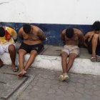 Agentes policiales detuvieron a cinco presuntos implicados.