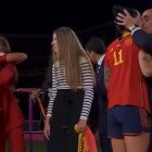 El beso que generó polémica en España.