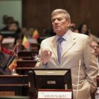 Carlos Falquez Batallas, como legislador.