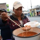 Jessica Guamán es quien está a cargo de este negocio popular, en el sur de Quito.