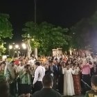 La noche del pasado 25 de agosto se desarrolló un clamor con adoración en los exteriores del Municipio. Oraron para que acabe la inseguridad.