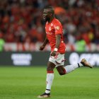 Enner Valencia marcó dos golazos.