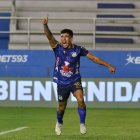 El argentino Brian Oyola marcó el único gol, con el que Delfín venció a Independiente del Valle.
