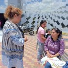 Elsa Gavilánez dijo a representantes de la Fundación Paquito que era el primer can que adoptaban.