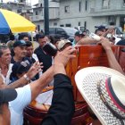 Los panas de Jorge García abrieron el  cofre y rociaron licor sobre el cuerpo.