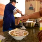 Las picanterías son las más afectadas por el encarecimiento del limón.