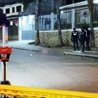 A un costado de la calle, en La Libertad, quedó el cadáver.