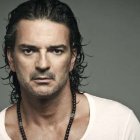El cantante Ricardo Arjona se encuentra en su gira Blanco y negro.