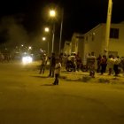 Pobladores del barrio donde se reportó el delito están indignados. Buscan al individuo.