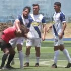 Durante un torneo amateur disputado en Guayaquil, un jugador y un árbitro se agarraron a golpes en pleno partido.