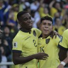 Félix Torres el hombre del gol de Ecuador ante Uruguay.