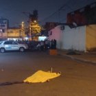 Los cuerpos de las dos féminas quedaron sobre la calzada.