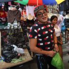 Mauricio Altamirano ahorra buen billete al comprar la ropa.