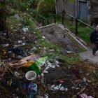 Hay basura y escombros por todos lados. Por esta zona no se podía circular, pero los moradores hicieron mingas para abrirse paso.
