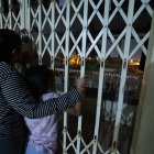 Después de las 18:00 Sandra y su hijita de 8 años ya no salen de casa.  Se encierran, por temor a la ola de inseguridad y violencia que azota a la ciudad.