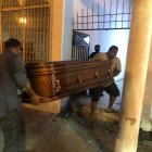 El hombre iba a pasar un tiempo con su hija cuando llegaron a matarlo.