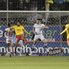 Ante Aucas, al minuto 62 Paco Rodríguez fue expulsado por una doble amonestación.