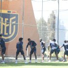 La Tricolor inicia los entrenamientos de cara al juego ante Bolivia.La tarde del domingo 8 de octubre empezaron a llegar los convocados a la Casa de la Selección.