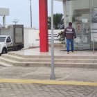 Las autoridades procedieron con el levantamiento del cuerpo.