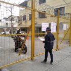 Esta es una de las puertas que ha causado la polémica con el parque empresarial.