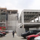 La edificación, que se integra al actual complejo hospitalario, luce imponente, a pesar de que aún no está terminada.