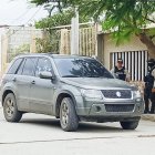 En este vehículo se movilizaban los parientes del acribillado a quienes también balearon.