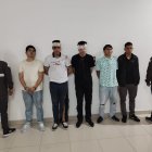 Los detenidos recibieron atención médica y luego fueron llevados hacia una unidad judicial.