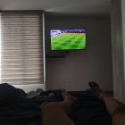 En un extremo de la cama quedó la lencería de la pareja de Eduardo, junto a condones.