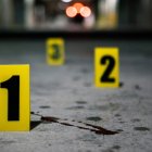 Los elementos hallados en la escena, como manchas, también serían analizadas.