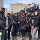 Taraja Ramsess, pierde la vida en un trágico accidente automovilístico junto a sus hijos.